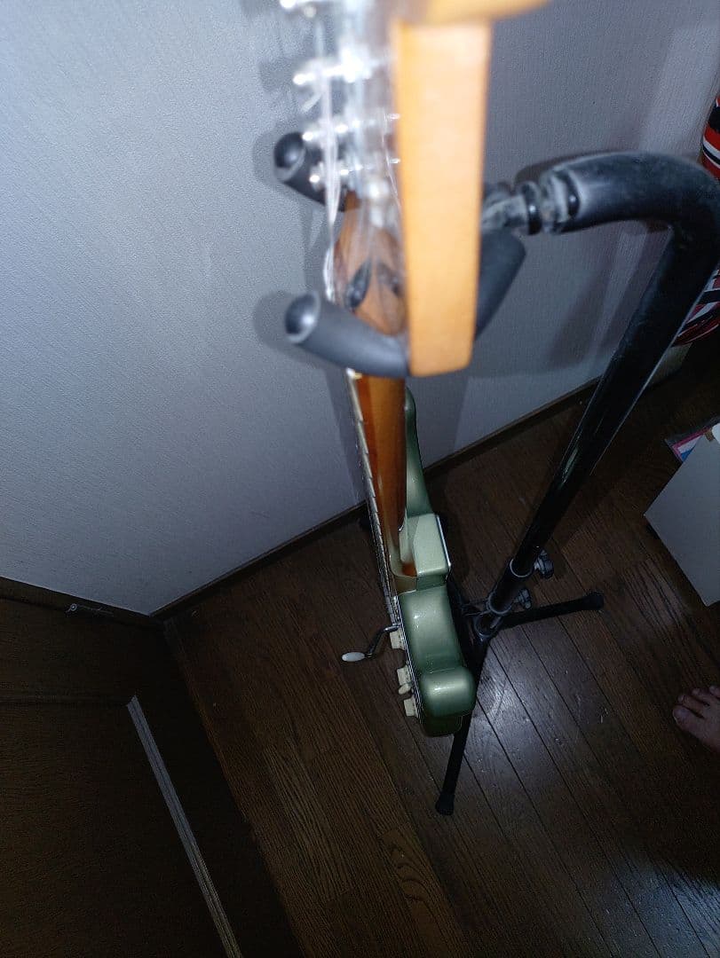 Fender Stratocaster Pre-Wired SSSピックガード