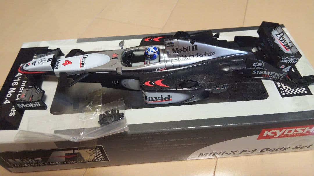Miniz-F1 McLaren MP4/16 No.4 未使用品