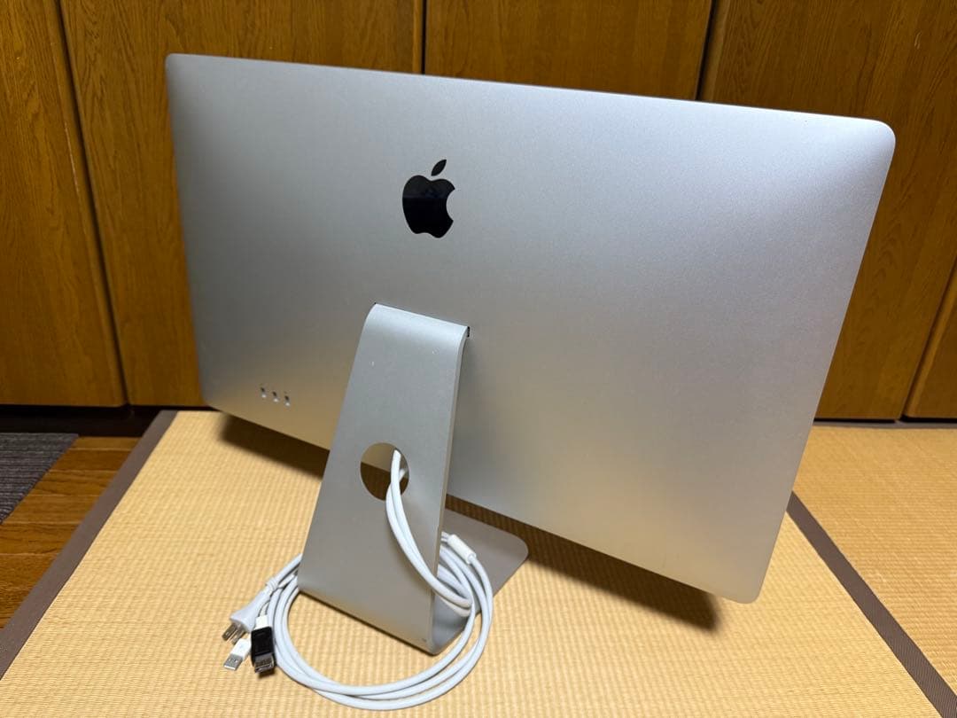 ディスプレイ・モニター本体 Apple LED Cinema Display A1316