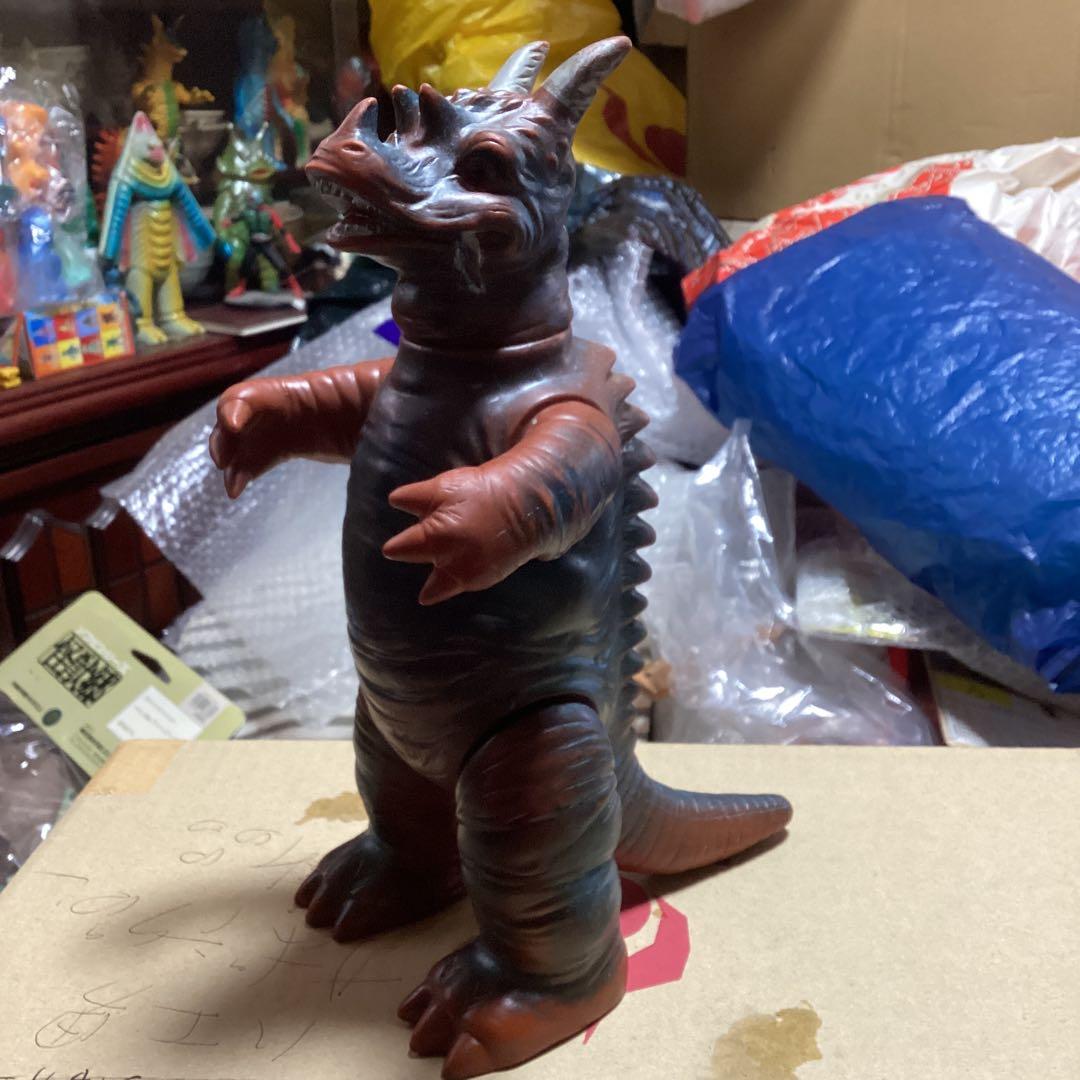 ブルマァク 当時物　ウルトラQ 地底怪獣パゴス　落書き破損無し。プロフ必読