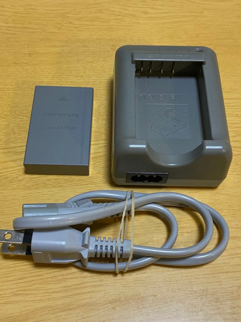 OLYMPUS E-PL3 ミラーレス一眼 本体とレンズ2本