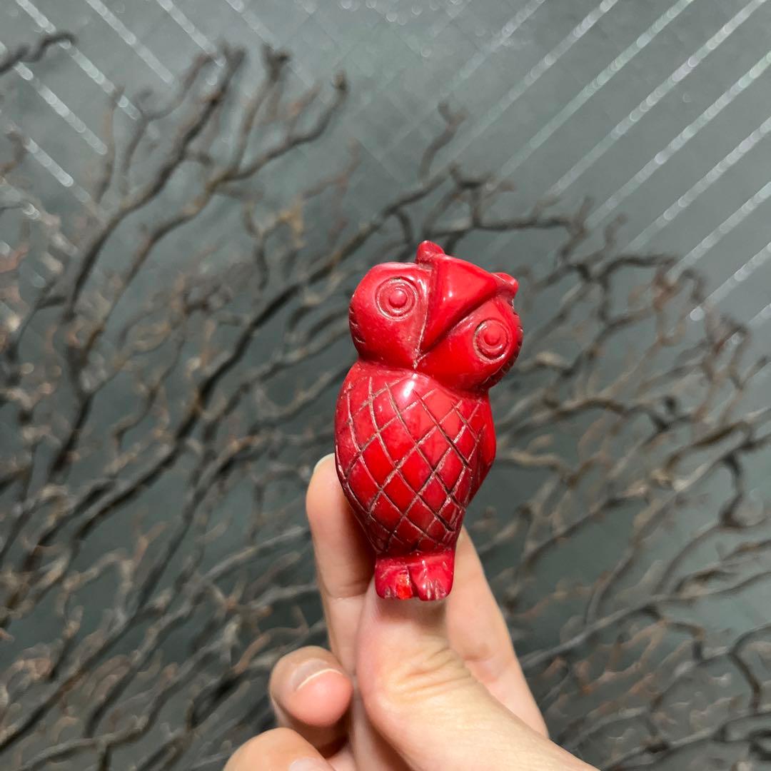骨董　工芸細工　血赤珊瑚　山珊瑚　梟　フクロウ　モチーフ　根付　御守り