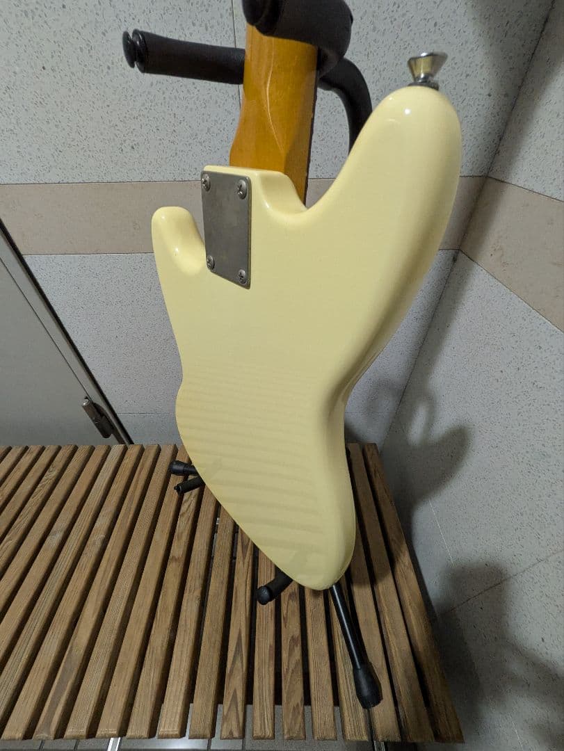 Squier Classic Vibe Mustang フェンダームスタング