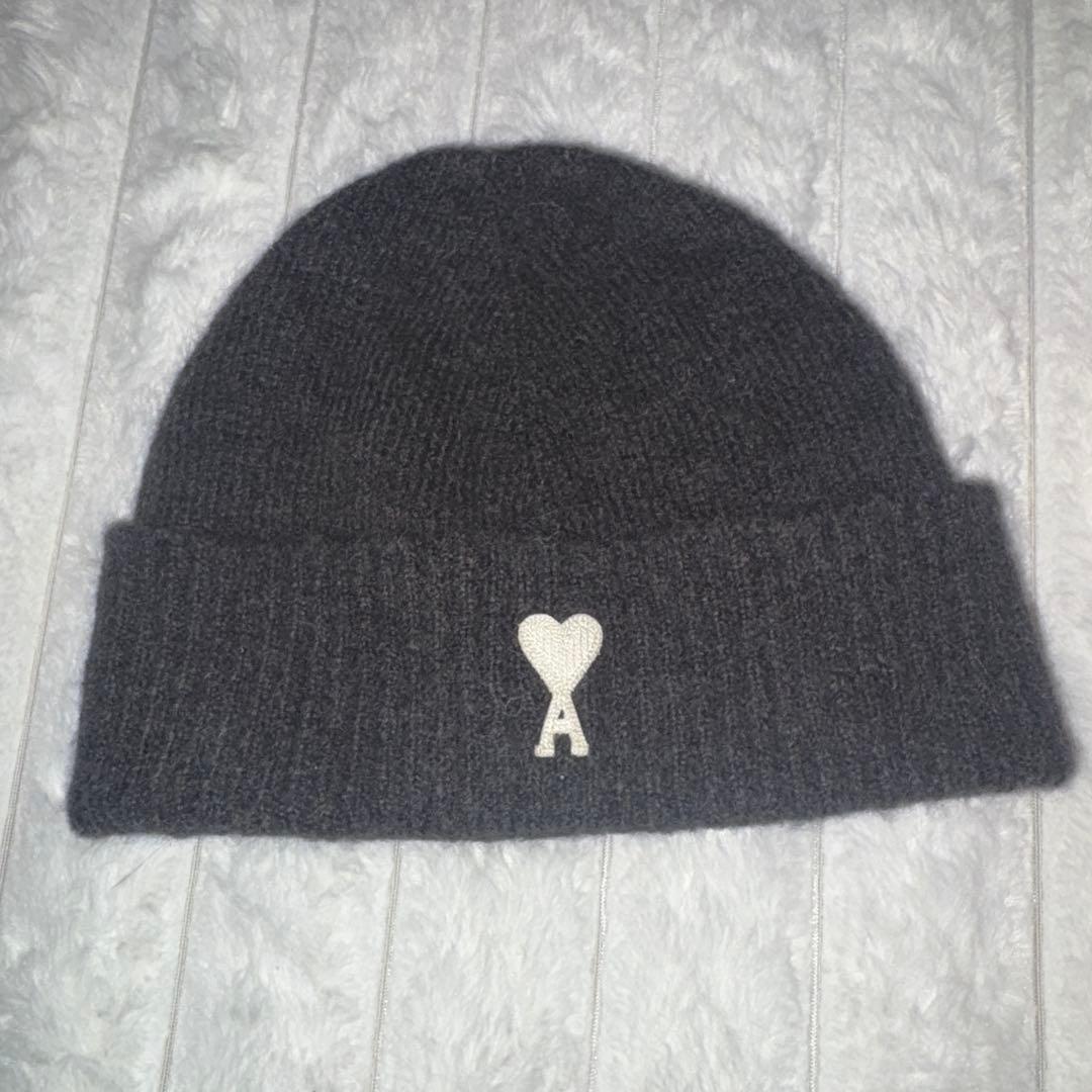にこ ami parisチャコール ビーニー ニット帽