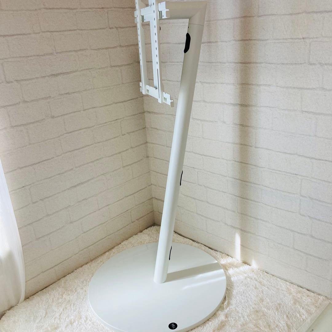 【ほぼ未使用】サウンドバー付き　イコールズWALL A2 テレビスタンド