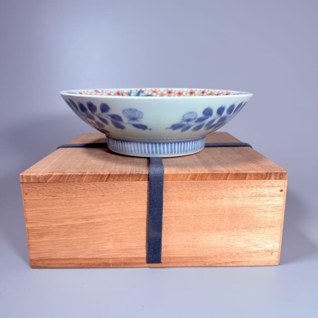 後期鍋島　献上品　色絵宝珠文高台皿　櫛文様高台　共箱　赤絵　桜文様