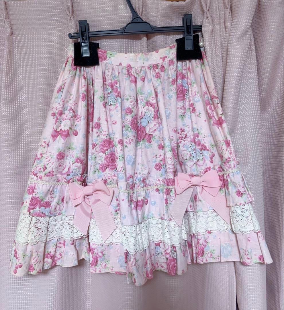 BABY, THE STARS SHINE BRIGHTスカート