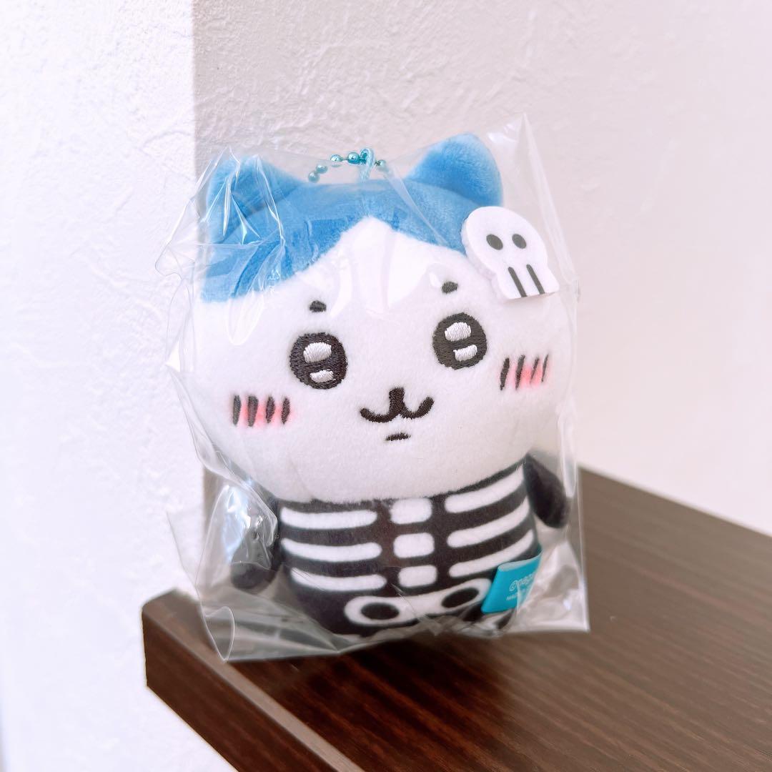 ちいかわ　仮装・・・ってこと！？なぷちミニマスコット　ハチワレ　ドクロ