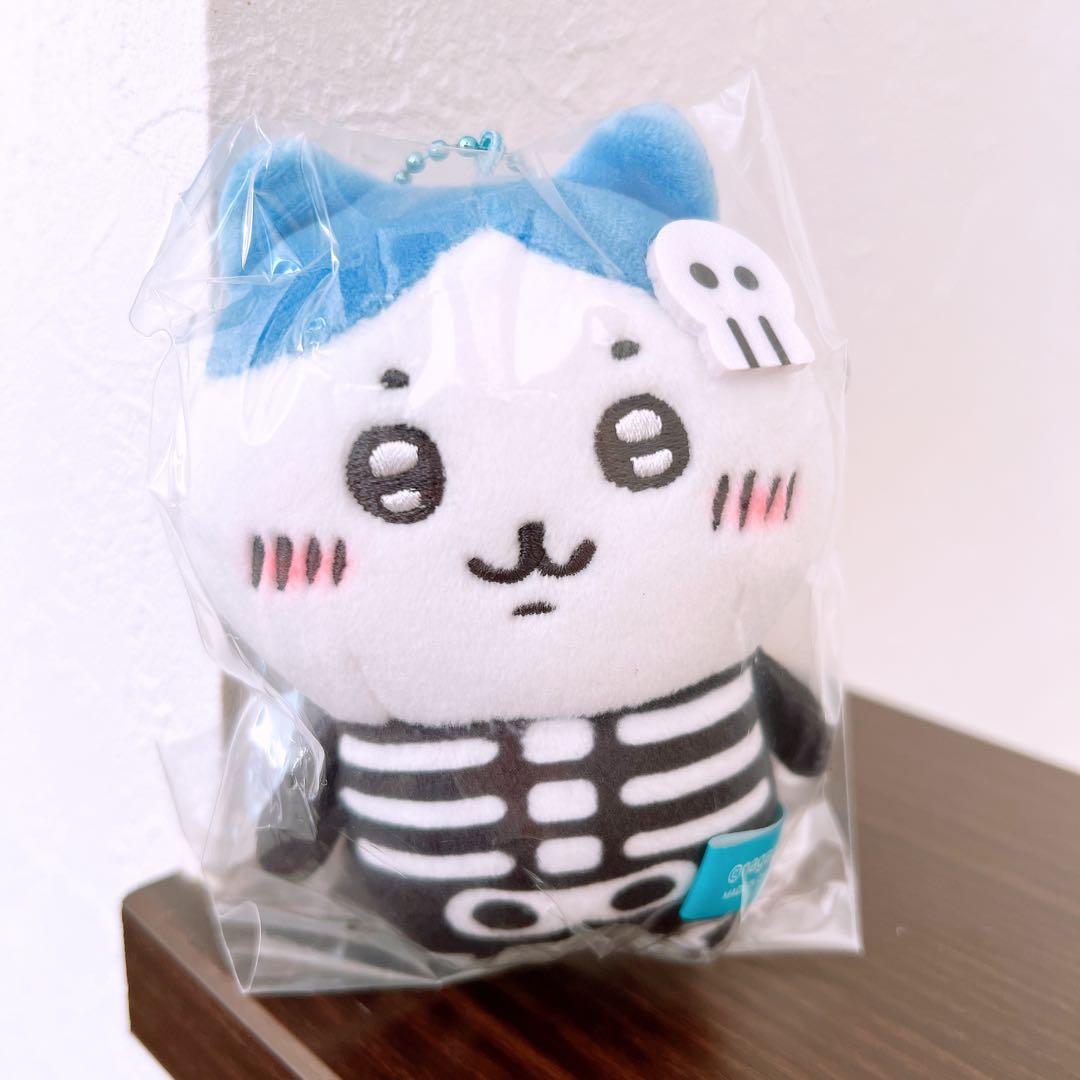 ちいかわ　仮装・・・ってこと！？なぷちミニマスコット　ハチワレ　ドクロ