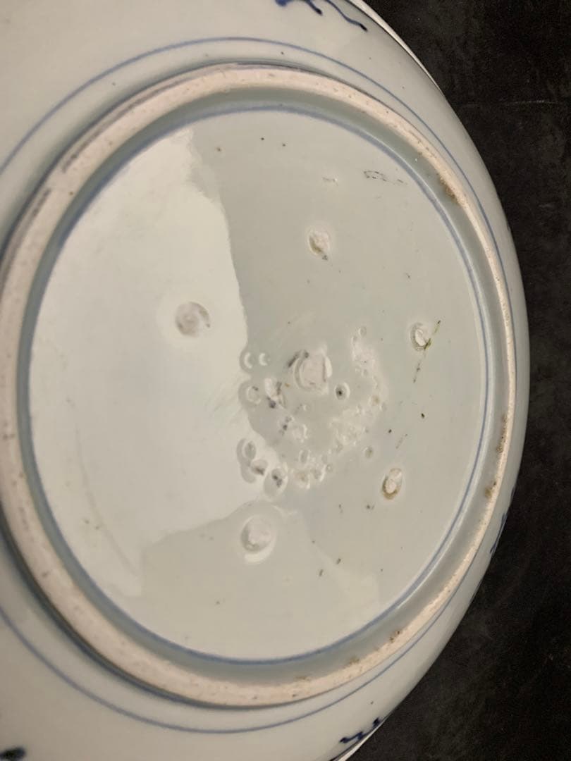 古伊万里　大皿　花　微塵唐草　捻り模様　約直径28.5㎝　/かけ有