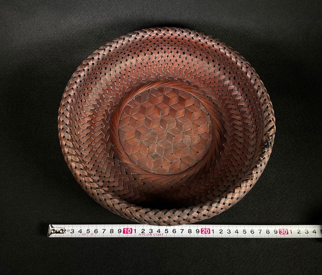 田辺竹雲斎造　竹籠　菓子籠　竹細工　茶道具　煎茶道具　径約28cm