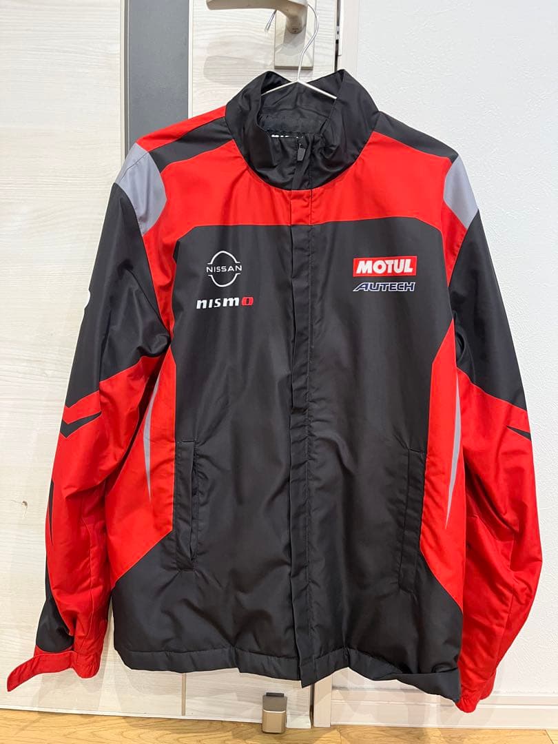 Nissan nismo ジャンパー 赤/黒　(完売品)