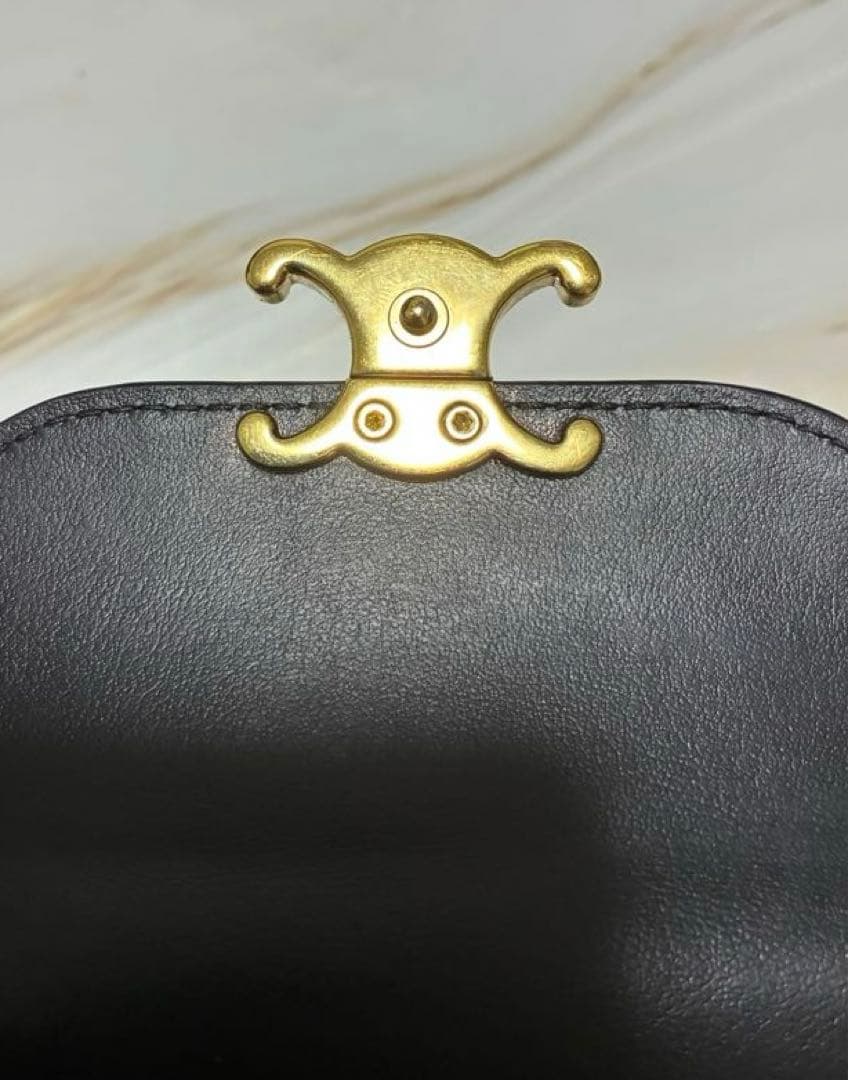 ぴ*る様 CELINE トリオンフ コンパクトウォレット ブラック 三つ折り財布