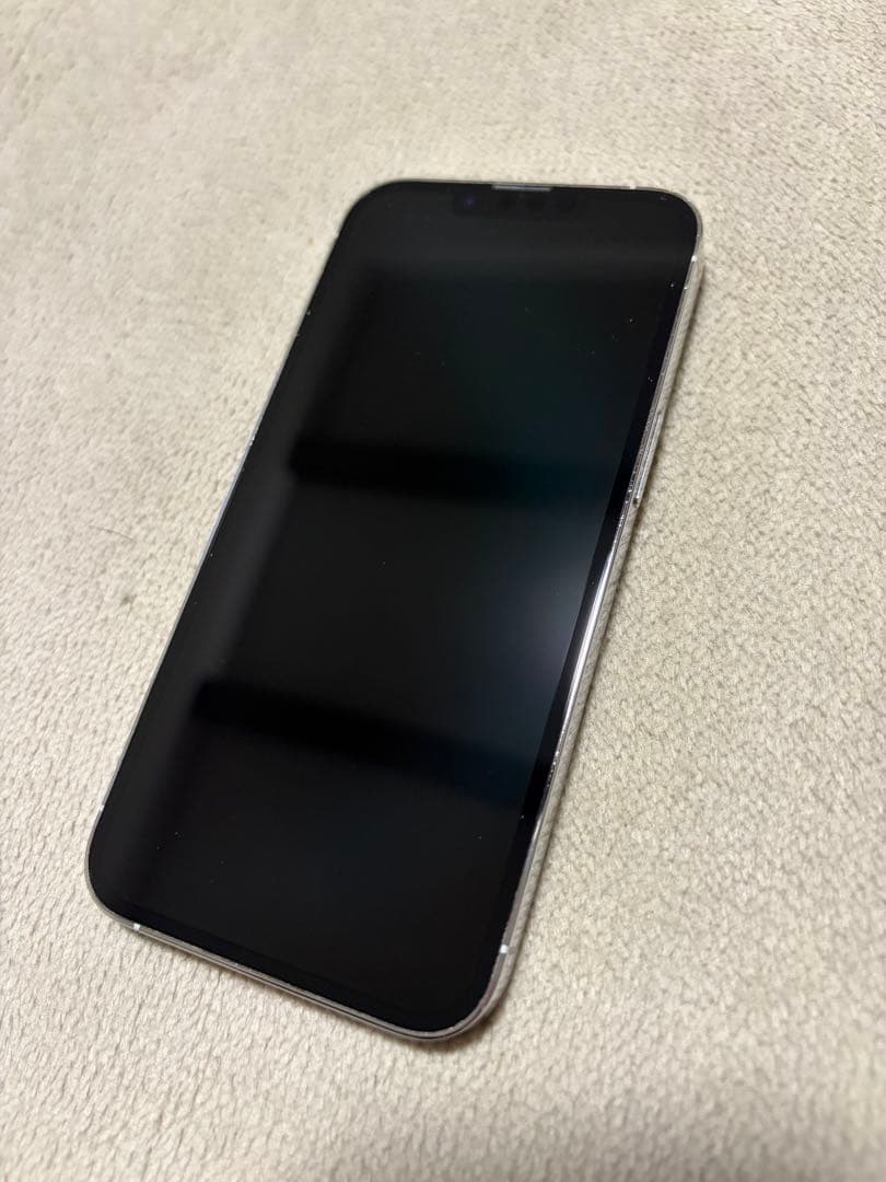 Apple iPhone 13 Pro シルバー