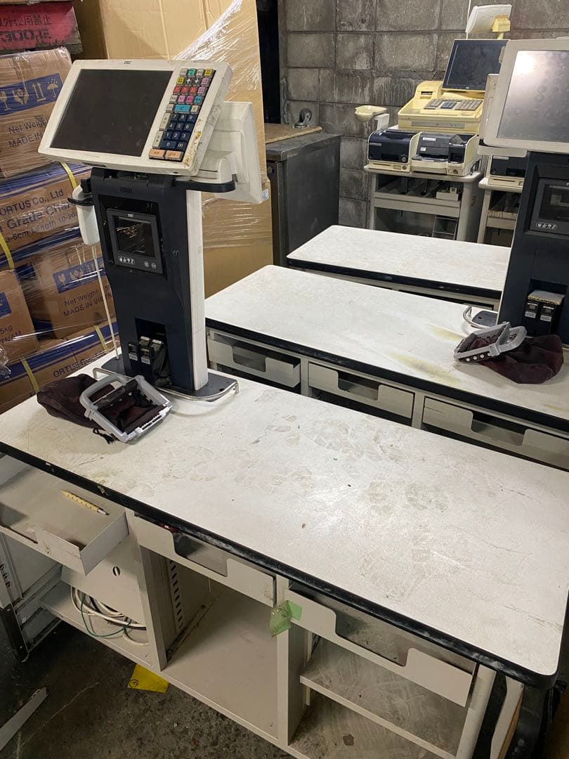 東芝テック　POS ターミナル　セルフレジ　自動釣銭機　新紙幣　新硬貨対応