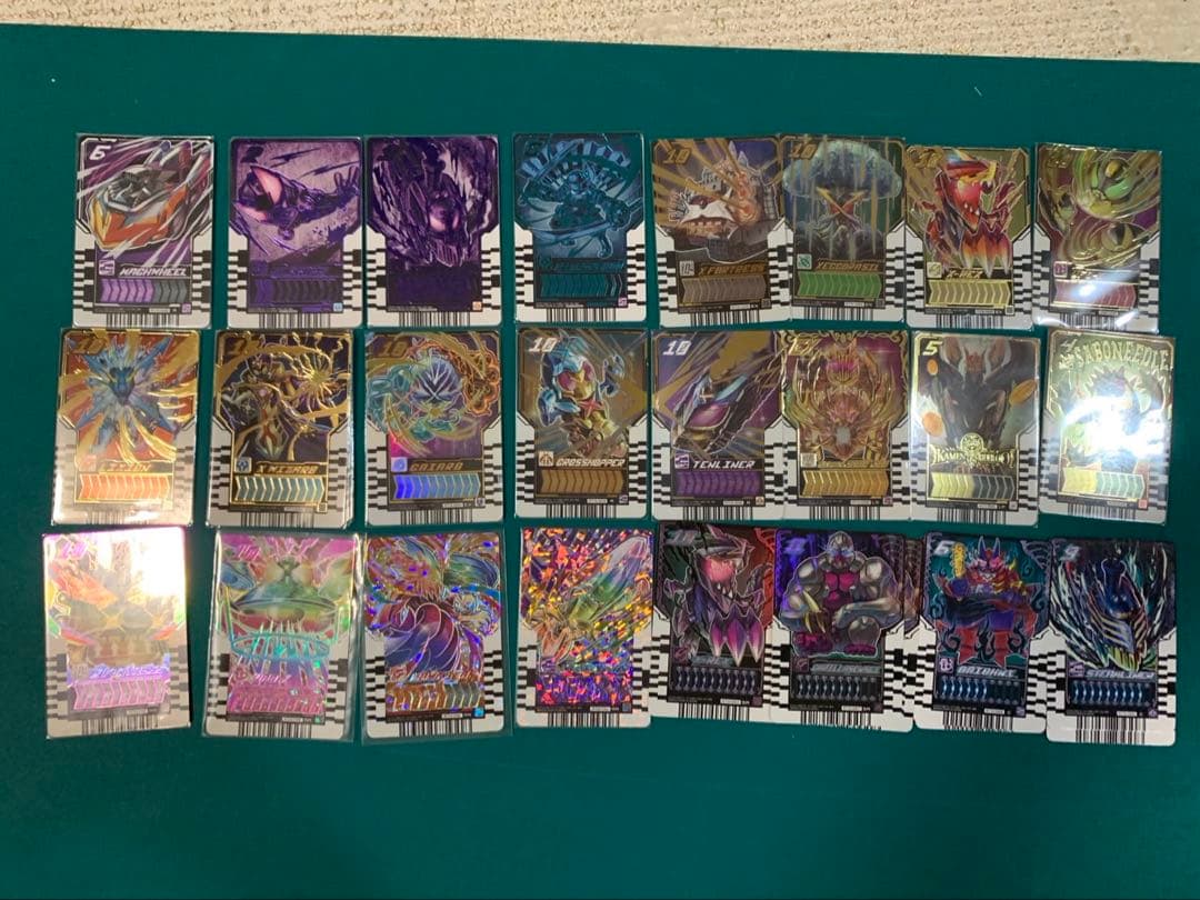 画面ライダーガッチャード　ライドケミートレカセット　カード100枚以上