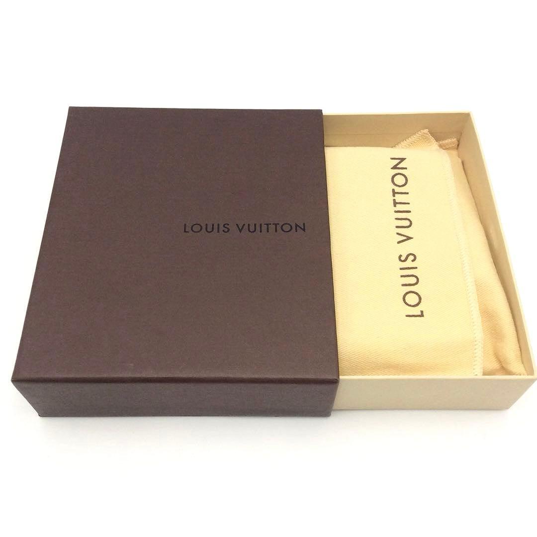 ルイヴィトン エピ 黒 ブラック メンズ Wホック エリーズ 三つ折り財布