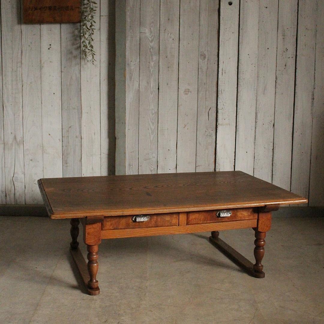 雰囲気の良い古い木製の机　引き出し2杯　ローテーブル　作業台　古家具　古民家
