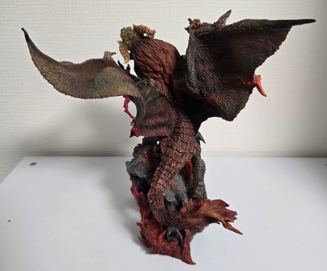 モンスターハンター テオ・テスカトル クリエイターズモデル フィギュア