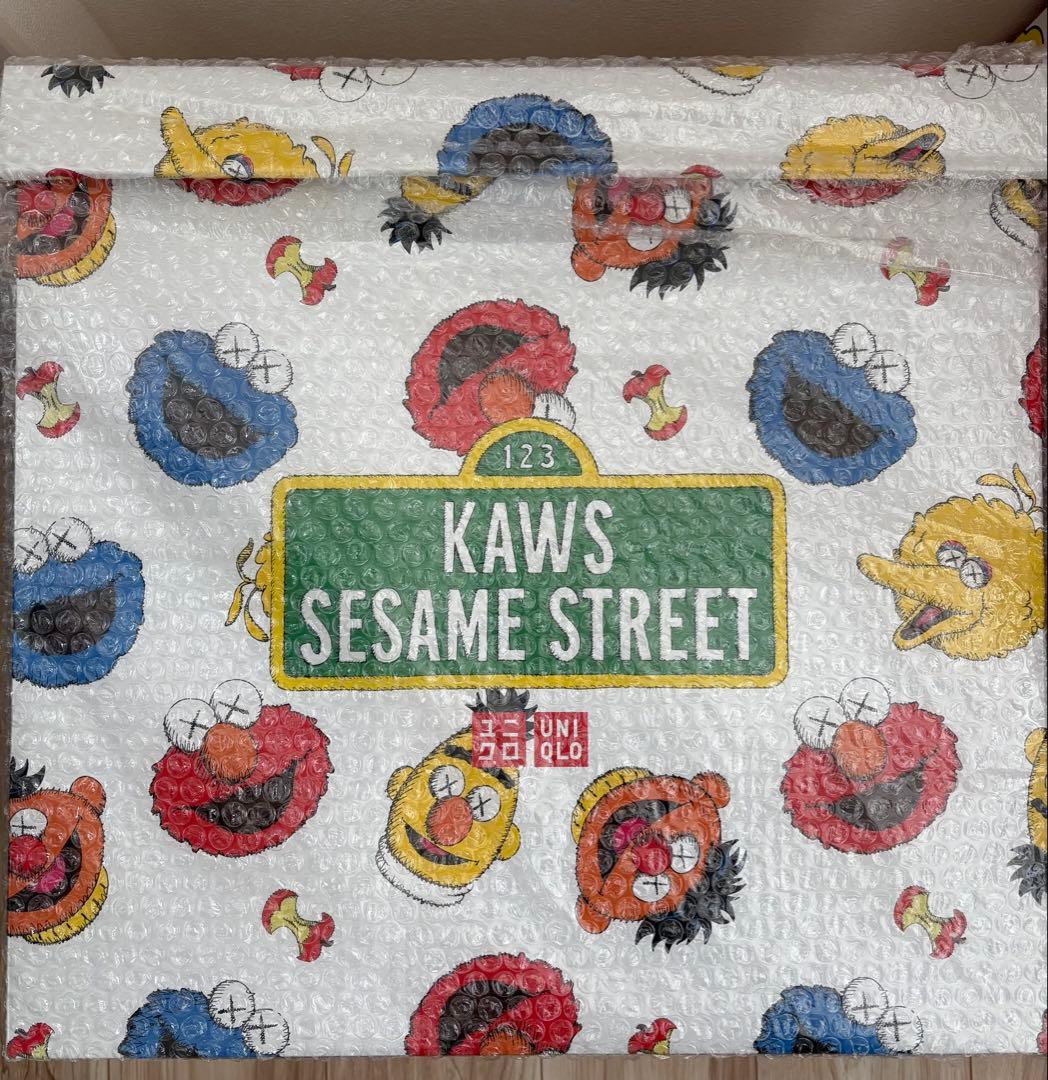 【新品】UNIQLO×KAWS セサミストリート ぬいぐるみセット