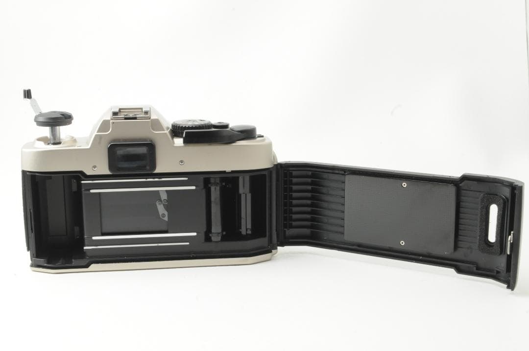 Nikon ニコン FM10 & Zoom-NIKKOR 35-70mm