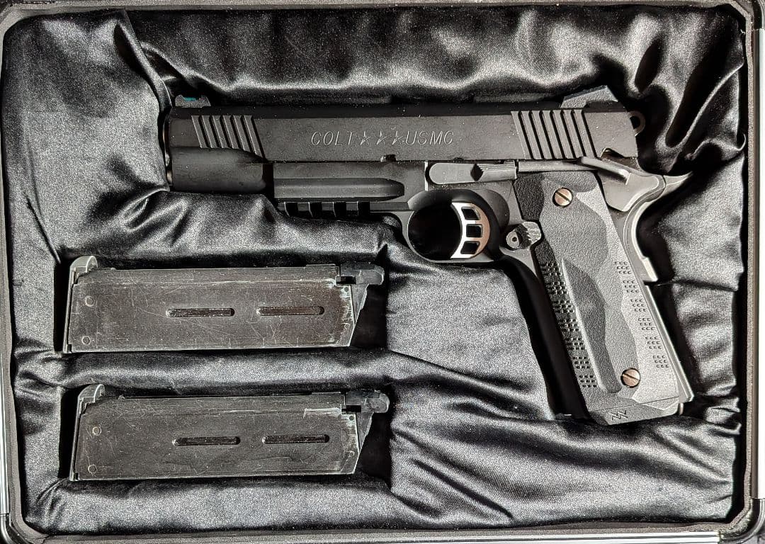 カスタムガバメント M45a1 専用アタッシュケース付き