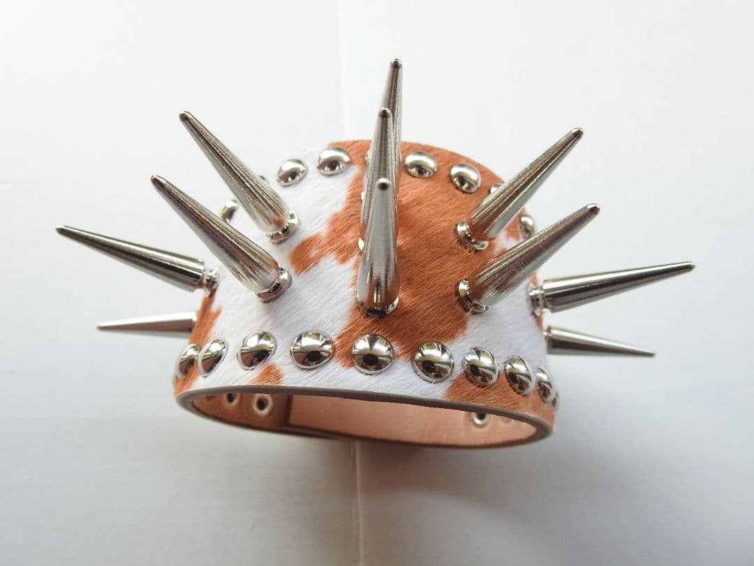 パンクスパイクバングル・リストバンドレザーブレススパイクコーンサバシスターなち