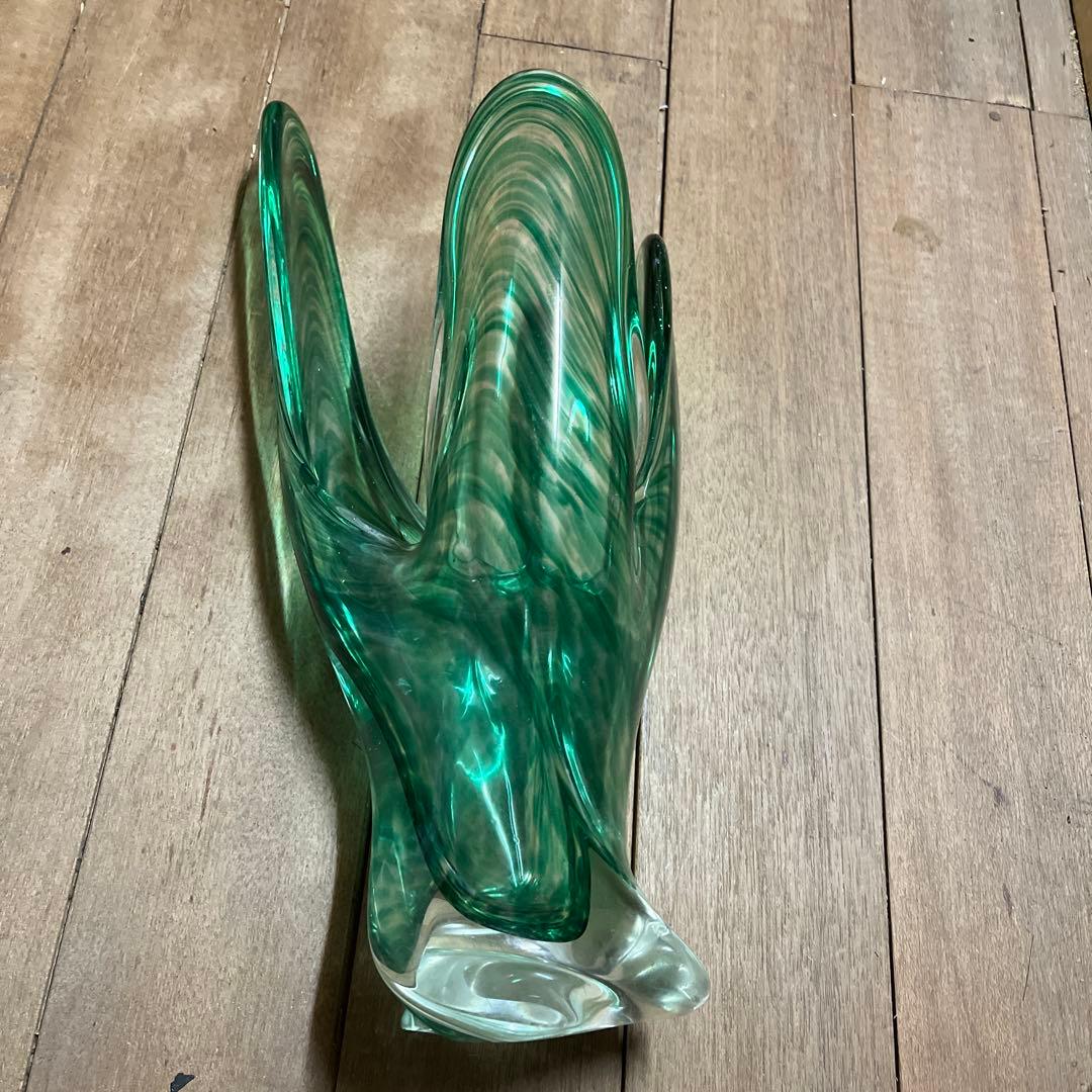 緑色のマーブル模様 ガラス花瓶