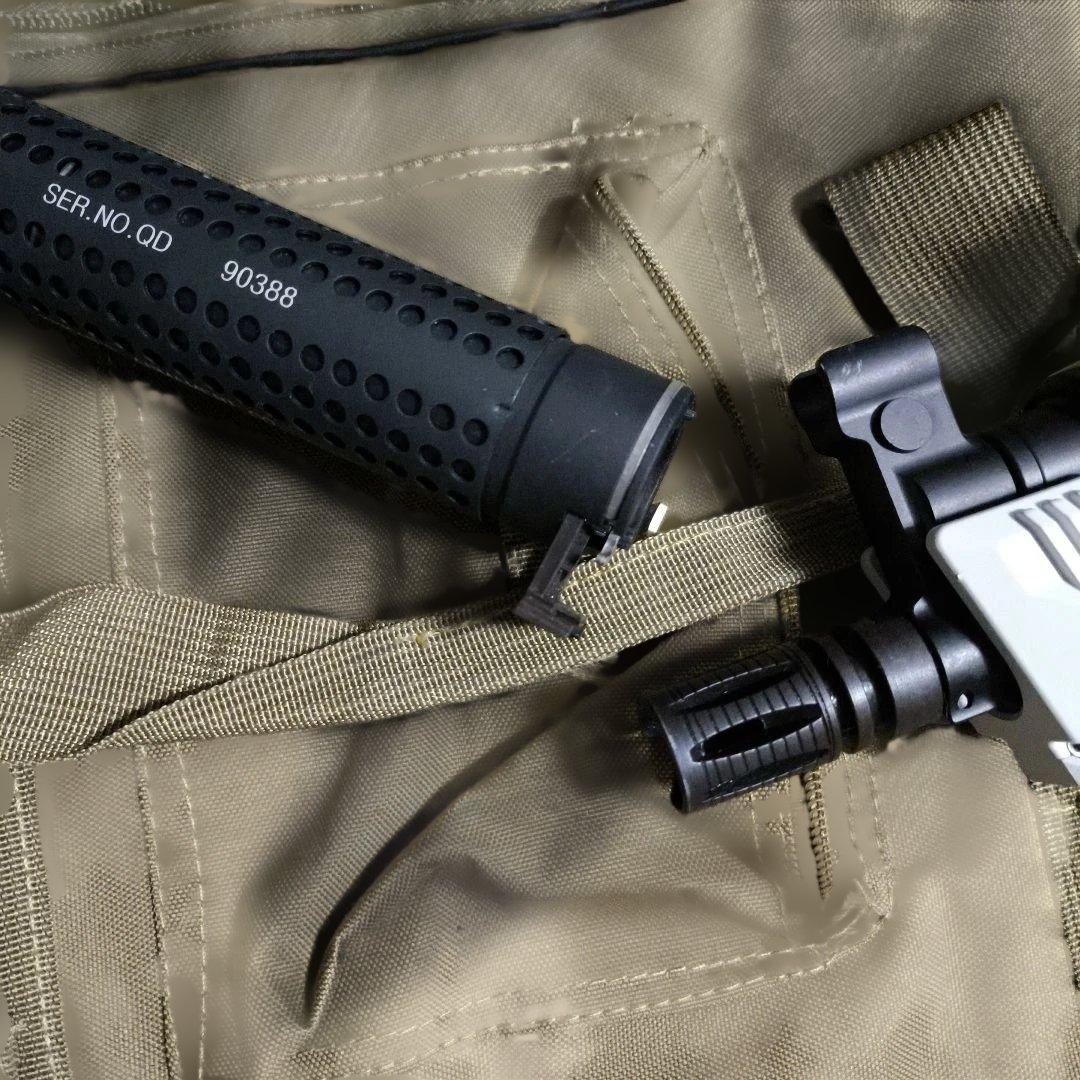 東京マルイ製　AKホワイトストーム　次世代電動ガン　予備マグ　ナイツタイプサプ