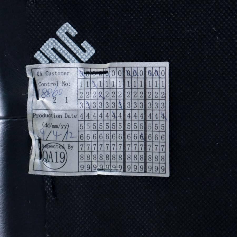 値下げIDC大塚家具 総本革 レザー張り スクエアスツール オットマン ブラック