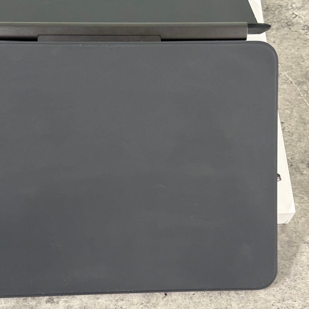 キーボード Magic Keyboard MWR23J/A iPadPro11 M4