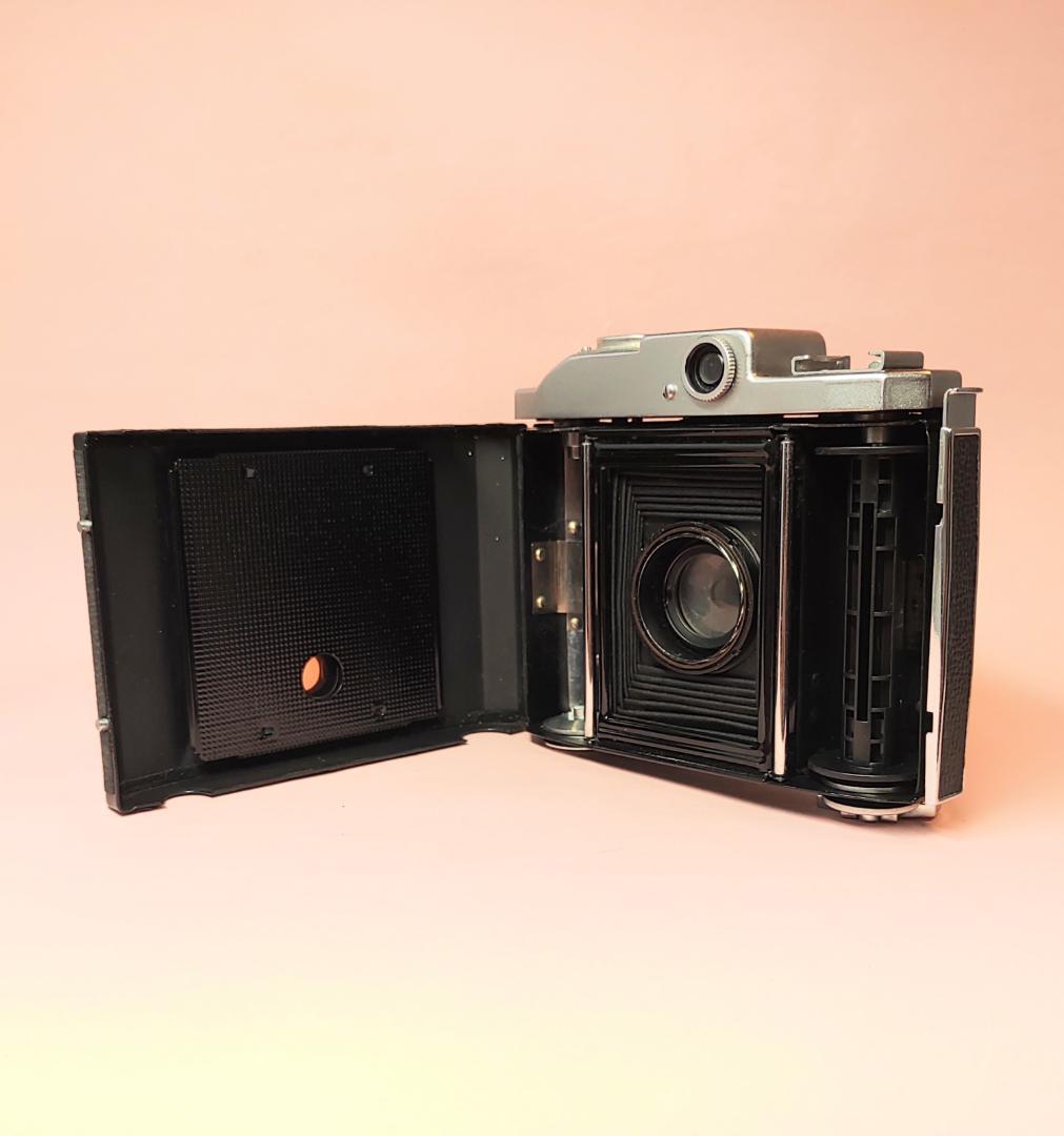 希少動作品 / KONICA Pearl 2 Hexar 75mm f3.5