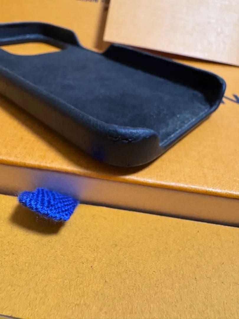 美品［正規品］ルイヴィトン　iPhone 15 Pro ケース箱付き
