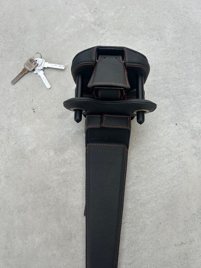 TRD ステアリングロック CAUTION付き