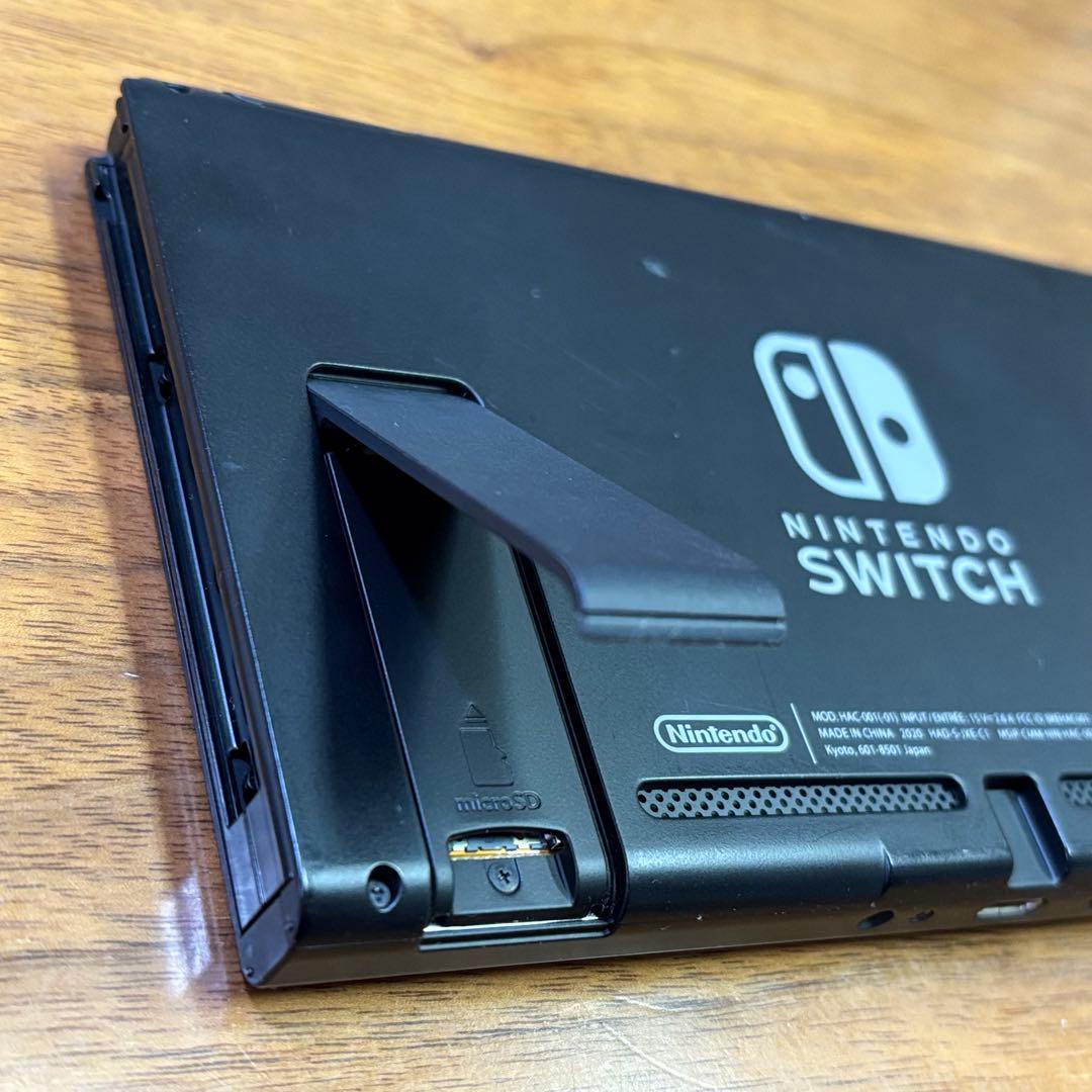 Nintendo Switch 本体 + Joy-Conコントローラー(左のみ)