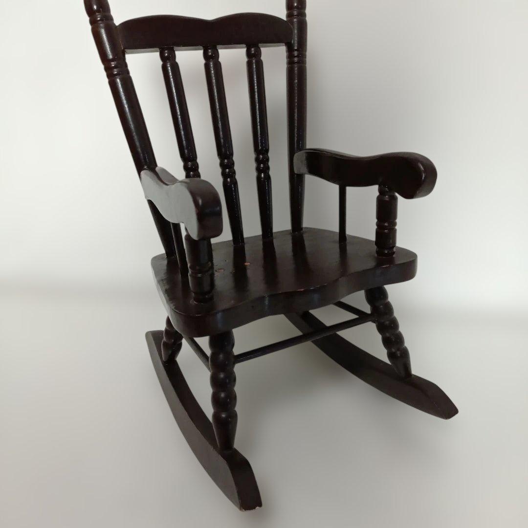 ミニチュア木製ロッキングチェア　フランス人形　日本人形　ダークブラウン 飾り椅子