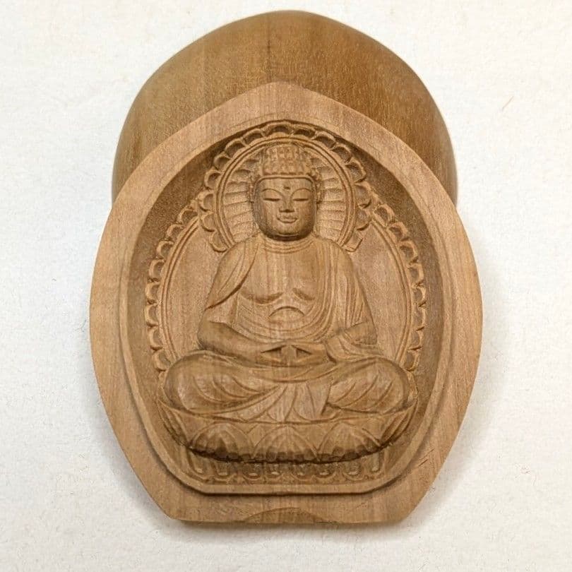 【セール・新品】 香合仏　阿弥陀如来　白檀　仏龕　懐中仏　座弥陀