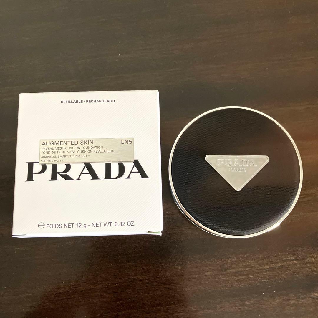 プラダ　クッションファンデーション