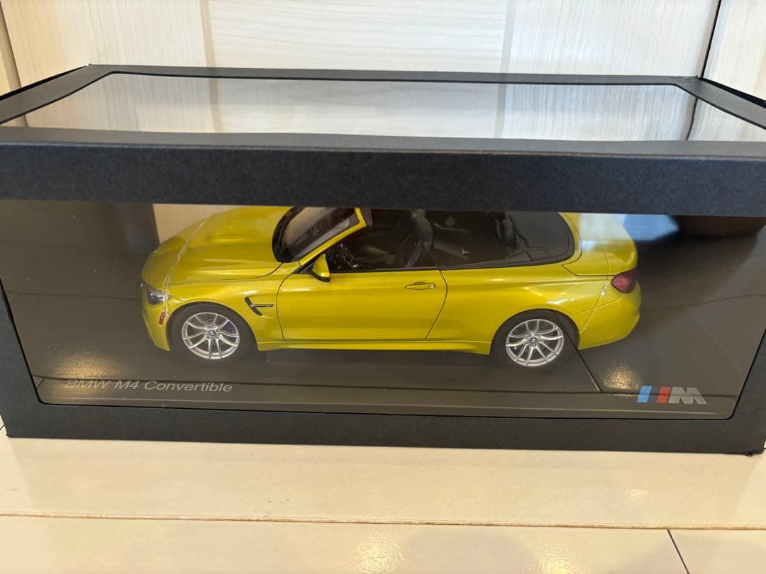 BMW M4 Cabriolet F33 ミニカー Paragonディーラー18
