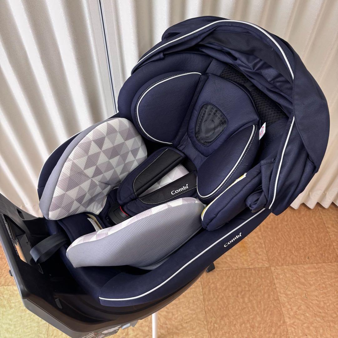 ☆美品☆　コンビ　WL　新生児OK　クルムーヴ　スマート　EG　ISOFIX　紺