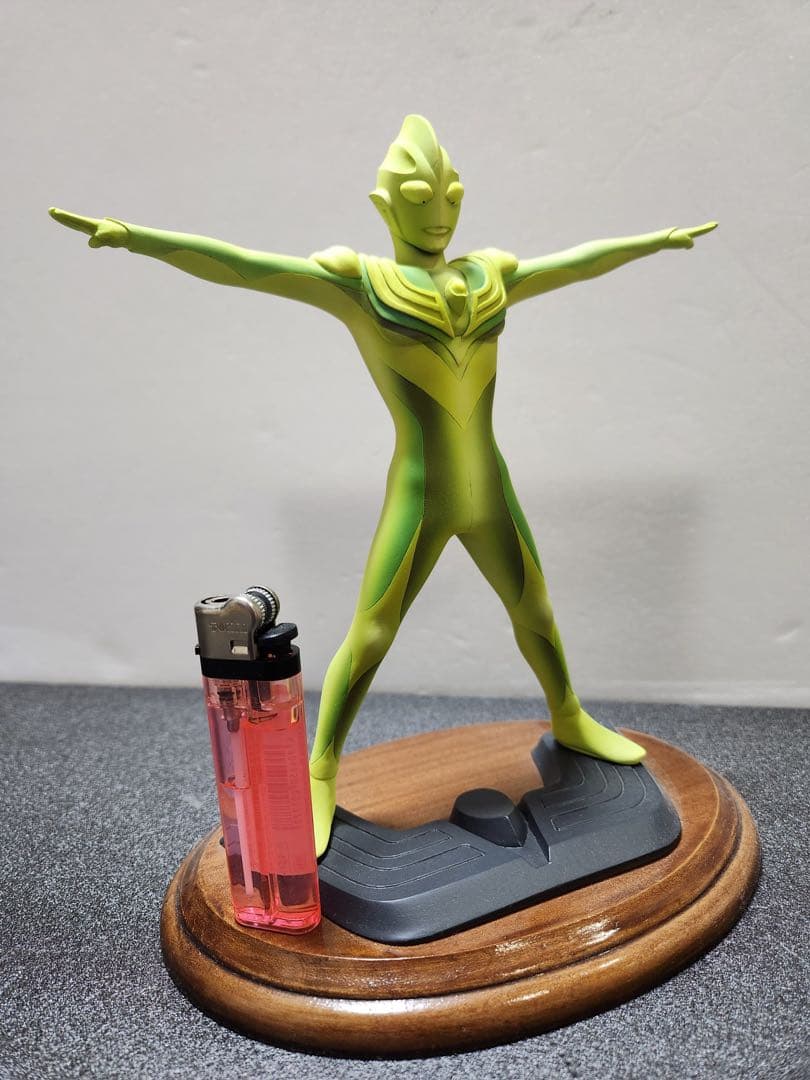 秘蔵コレクション！　ワンフェス限定グリッターティガ　レジン22cm 世界にひとつ