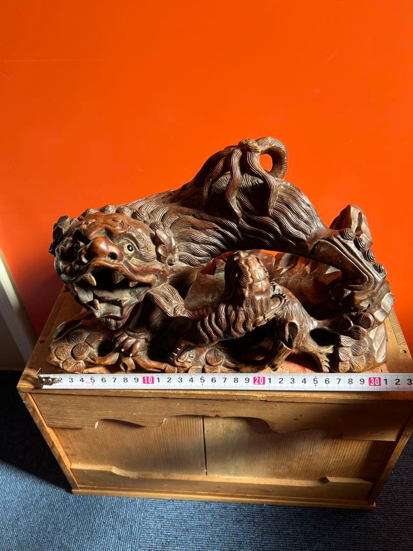 1231  木彫り　獅子　置物　時代物