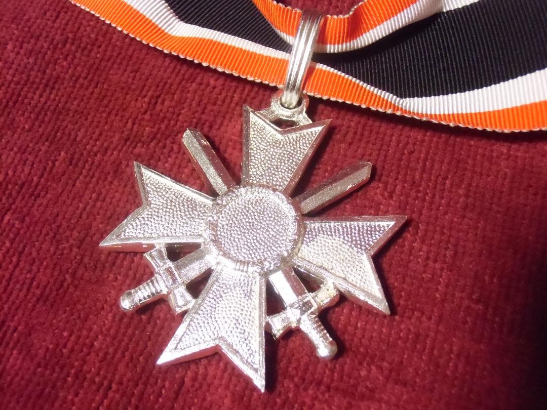 BWドイツ軍/連邦軍＊１９５７年制定＊戦功騎士十字勲章剣付（実物）