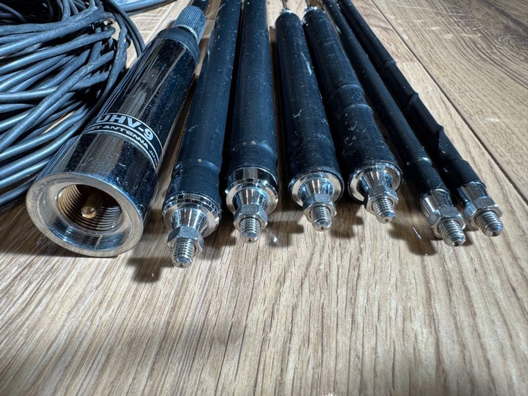 コメットUHV-9 3.5〜430MHz ラジアルケーブル付き