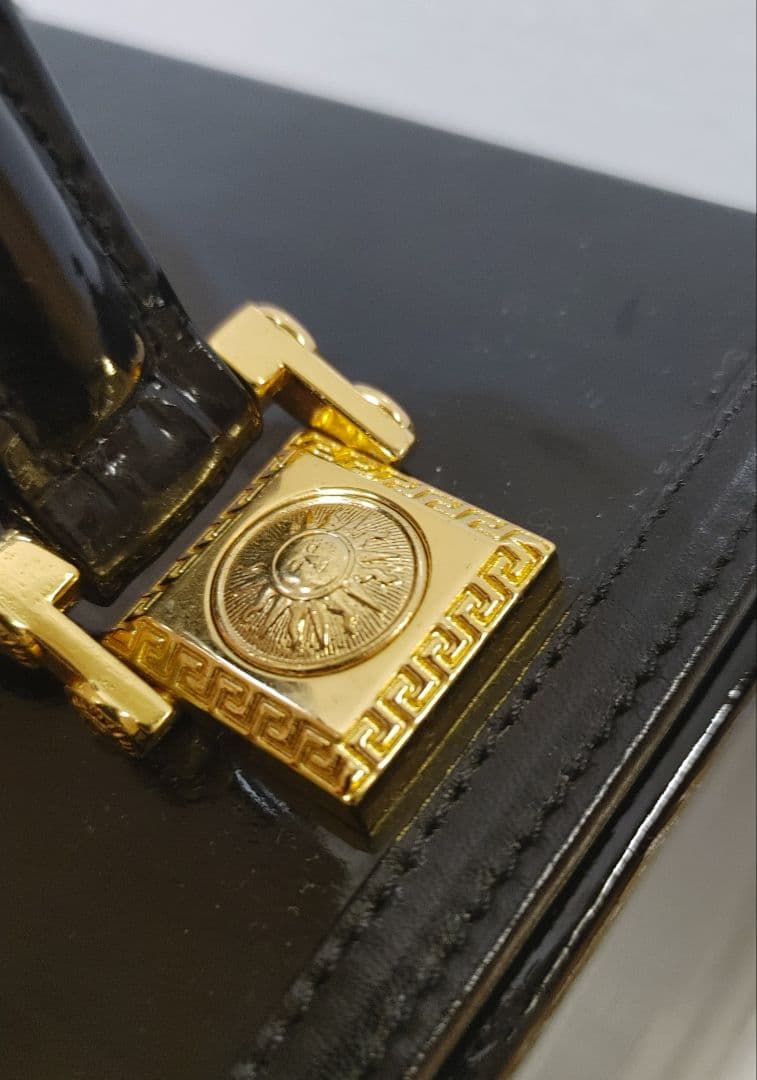 ヴェルサーチバニティバック