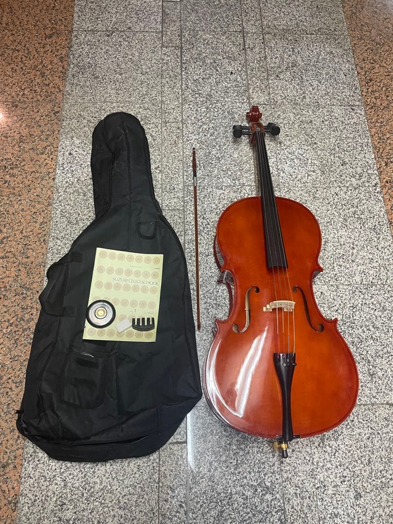 アルテッツァ　チェロ ケース付き
