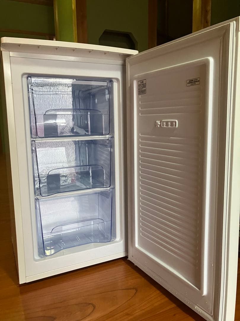 【美品】IRIS OHYAMA ノンフロン冷凍庫 (容量60L)