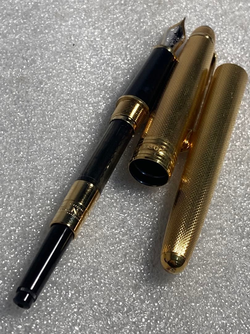 Z）モンブラン 18K 750 万年筆 マイスターシュテュック ゴールドカラー