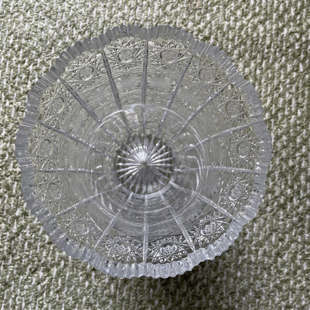 クリスタルガラス 花瓶 東ヨーロッパ　チェコ共和国製　輝く古董