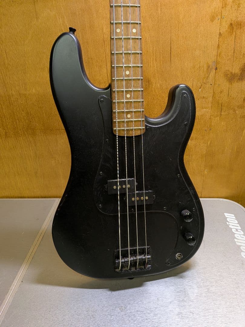 SELDERマッドブラック 4弦エレキベース